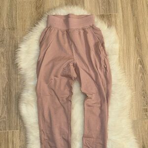 lulu joggers with speckles in them!